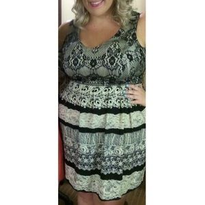 Black and Cream Lace Dress